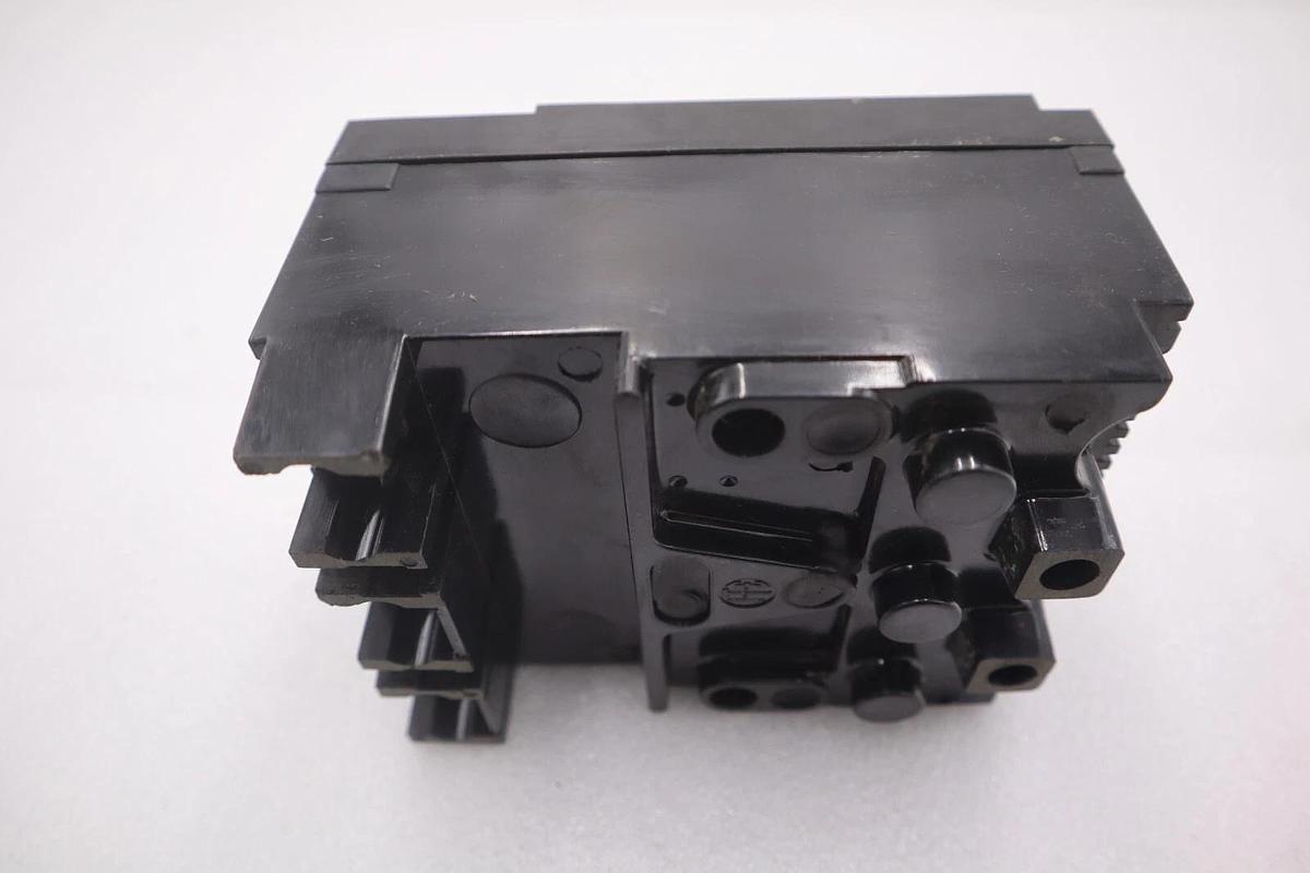 Used ITE SIEMENS EE3B040 EE3-B040 CIRCUIT BREAKER 40 AMP 3 POLE 240 Volt STOCK B-629
