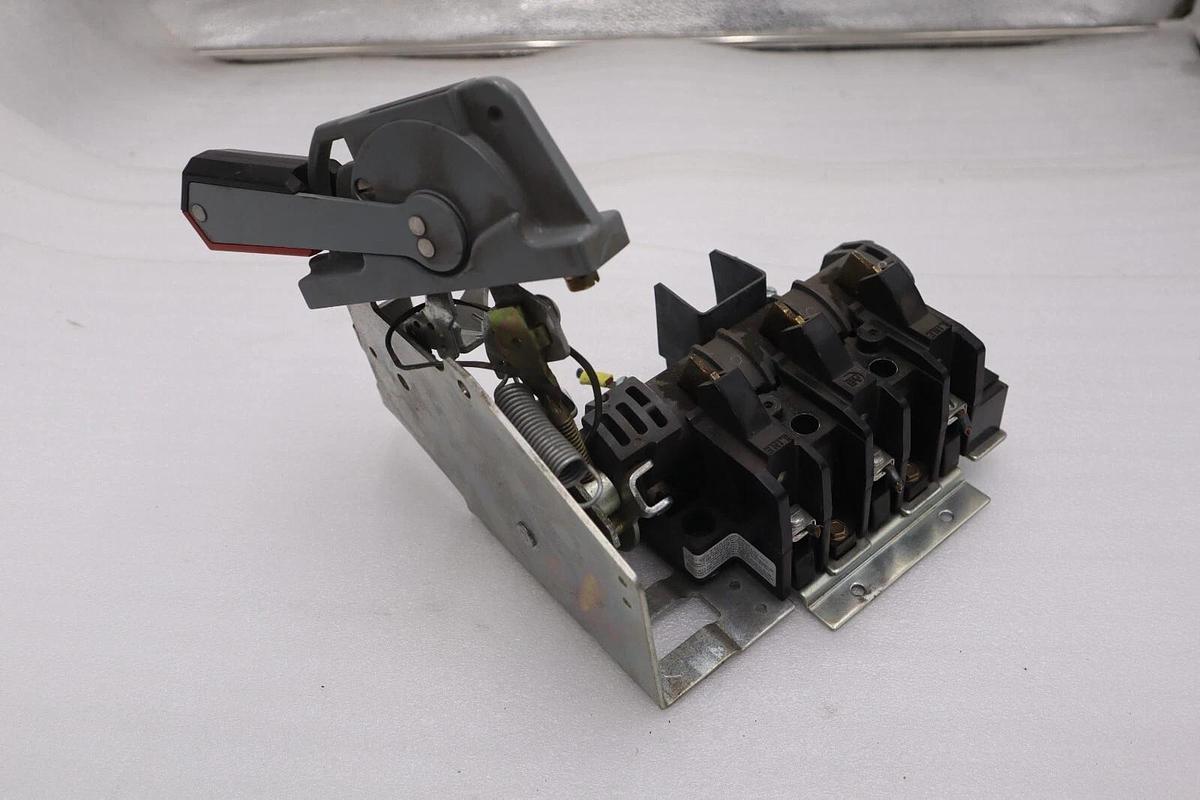 Used Allen Bradley 1494V-DS30 Disconnect 30 Amp 600 VAC Ser. D STOCK 5847