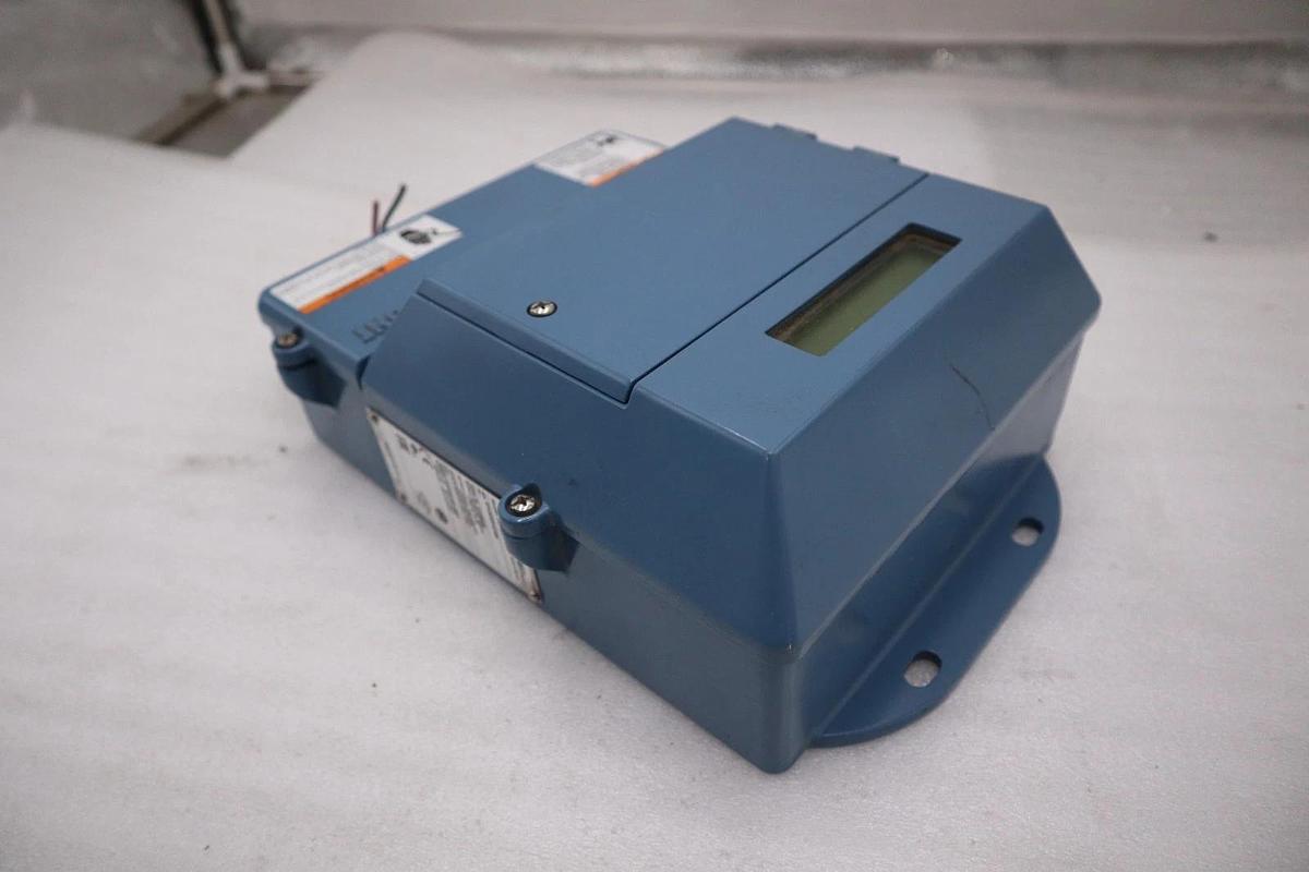 Used Rosemount 8712ESR1A1M4 Transmitter 2A 250V 50/60Hz - STOCK 3118CC