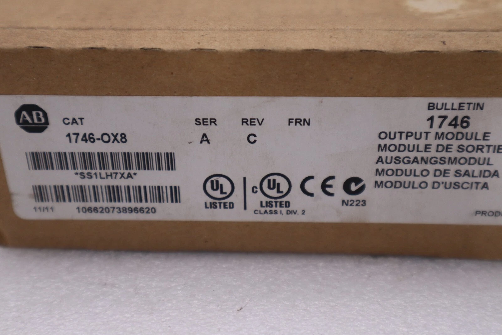 NEW OPEN BOX  Allen-Bradley 1746-OX8 SLC 500 Output Module 1746-0X8 STK H274