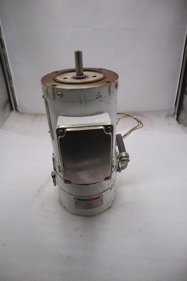 Used ALLEN BRADLEY BULLETIN 1329RS-HAOF518WKC INVERTER DUTY MOTOR #M-40