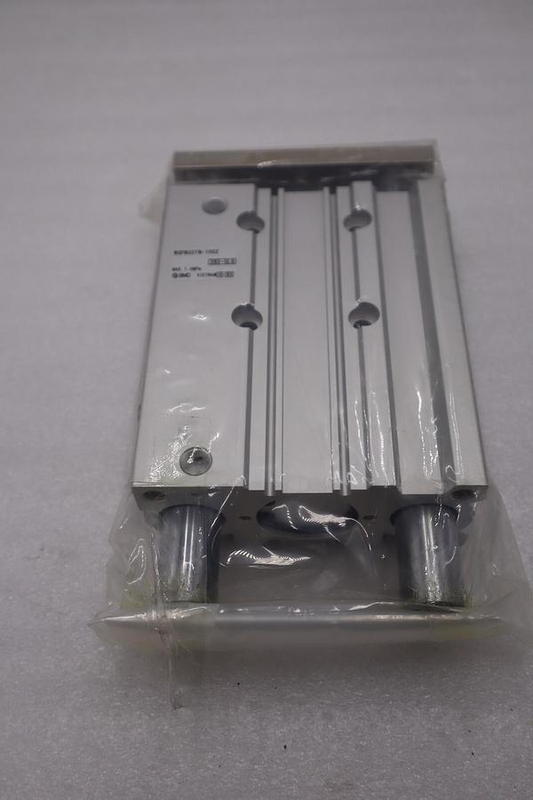 NEW IN BOX SMC MGPM32TN-100Z / MGPM32TN100Z STOCK H94