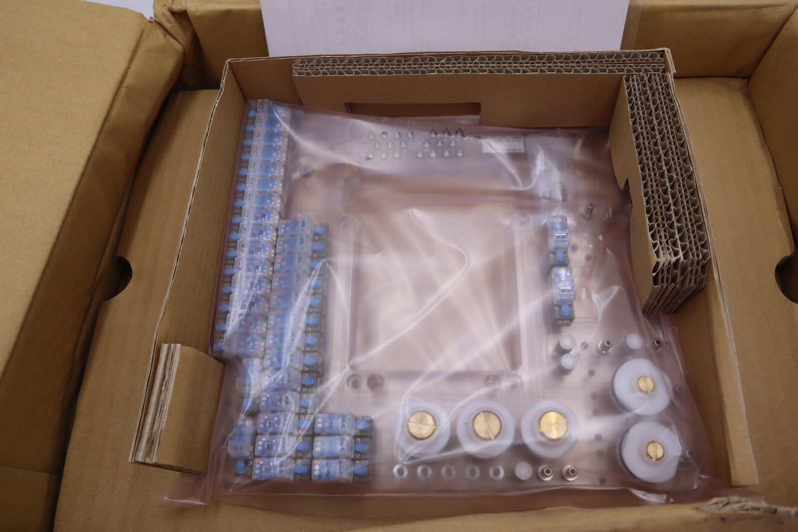 NEW SMC AXTM0291-A Manifold Three Available Stock S-303