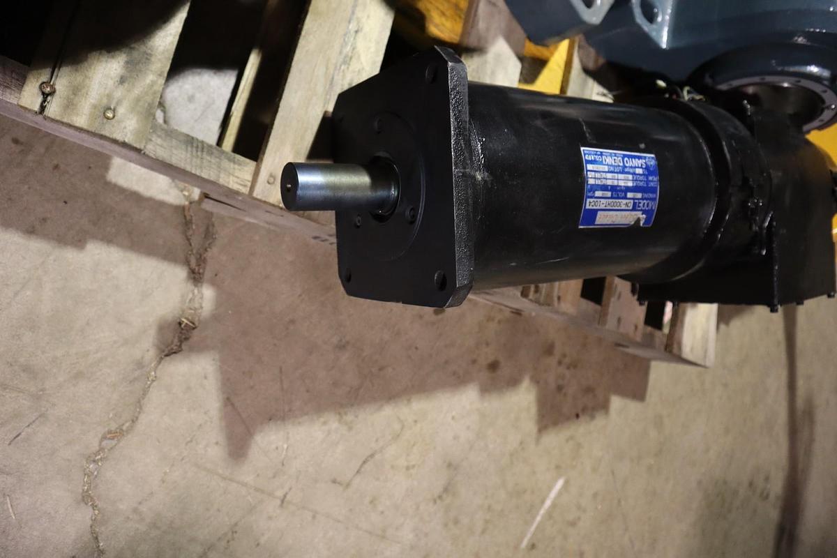 Used Sanyo Denki CN-3000HT-10C4 Servo Motor 550kg-cm 1000rpm 125v-dc STOCK HP101