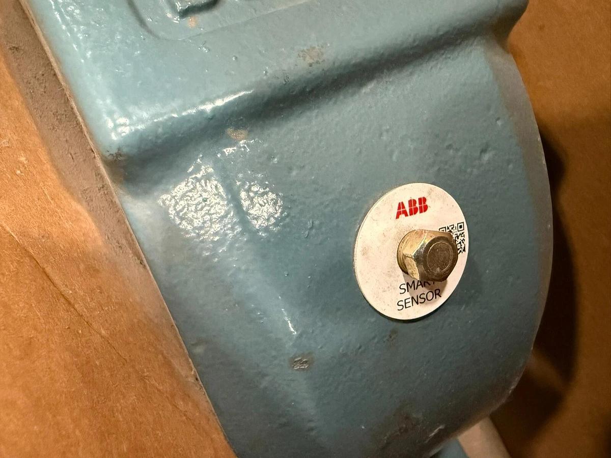 Used DODGE 069591 P4B-IP-500LE SPHERICAL ROLLER BEARING 4-BOLT PILLOW BLOCK #HP63