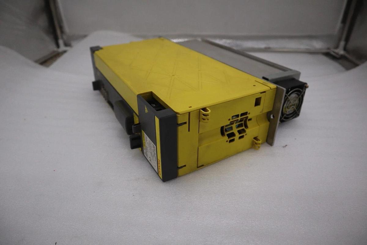 Used Fanuc Servo Amplifier Module A06B-6124-H207 Series D STOCK 107B