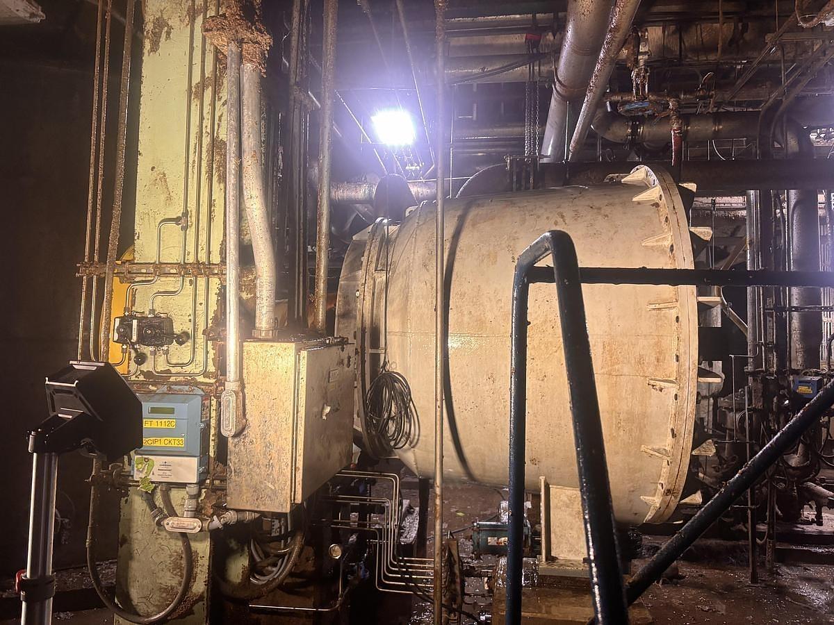 Used VOITH MODEL F2 PULPER FIBERIZER DETRASHER 200 HP MANUFACTURED 2013