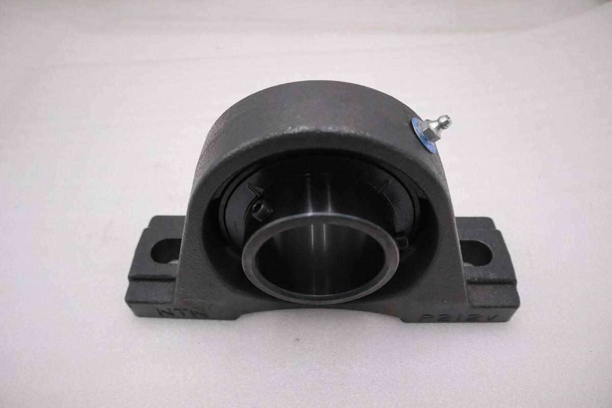 NTN UCP-2.7/16 PILLOW BLOCK BEARING 2-7/16 BORE - NEW NO BOX STOCK H1086
