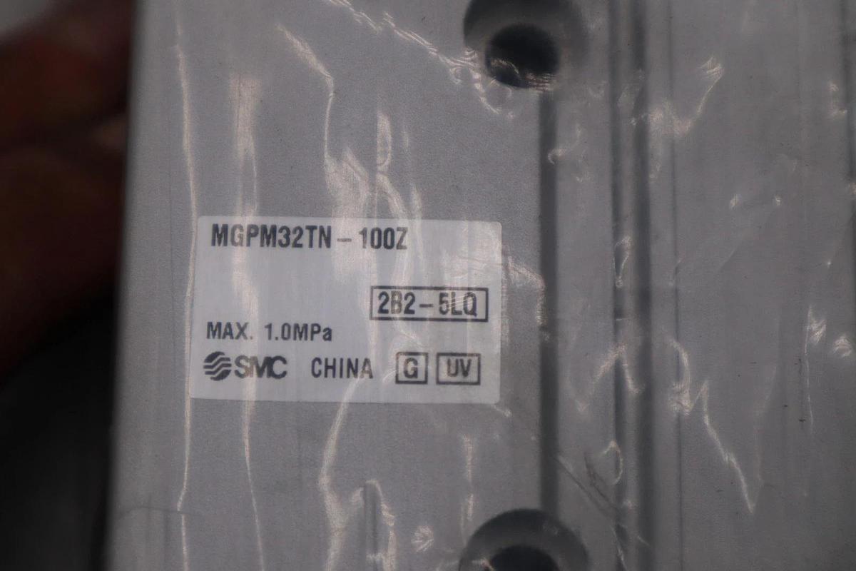 Used NEW NO BOX SMC MGPM32TN-100Z / MGPM32TN100Z STOCK H1455
