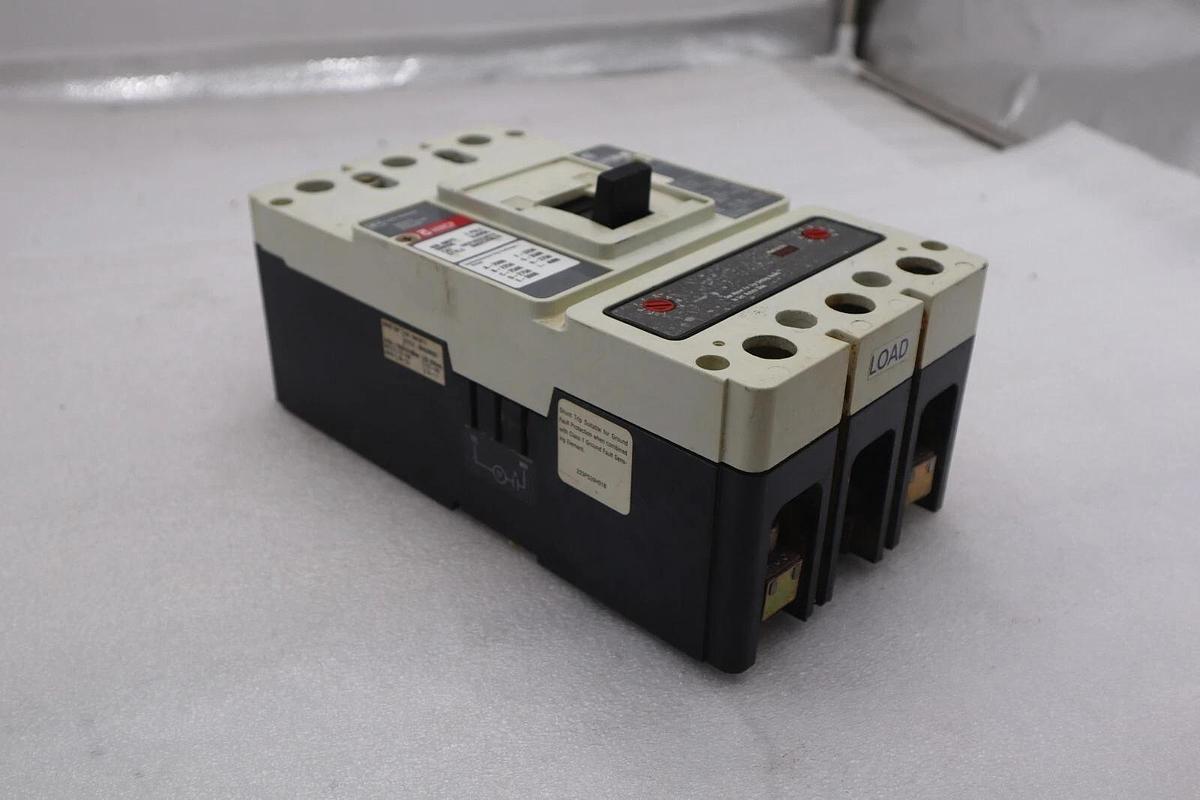Used CUTLER-HAMMER HM2P400X5WS10 MOTOR CIRCUIT PROTECTOR SERIES C 600VAC STOCK #3224