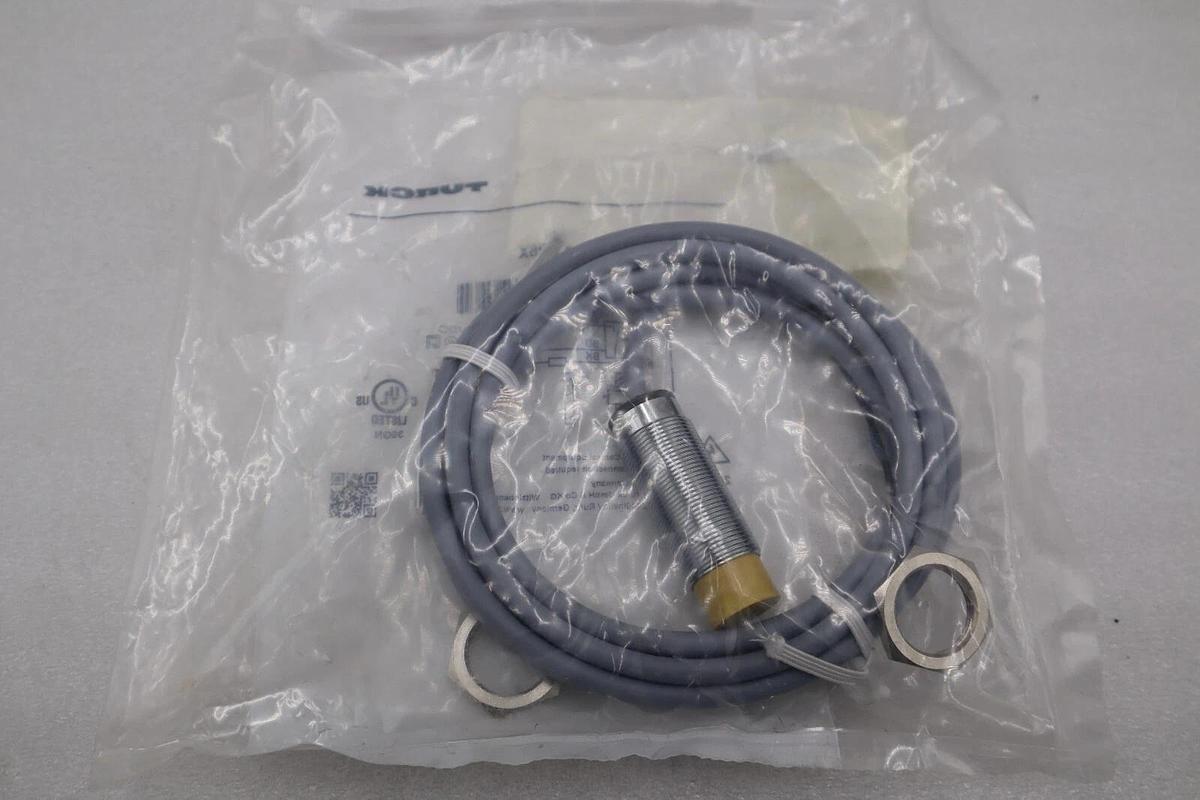 **NEW** TURCK INDUCTIVE SENSOR Ni12-U-M18-AP6X (1645100) STOCK G981A