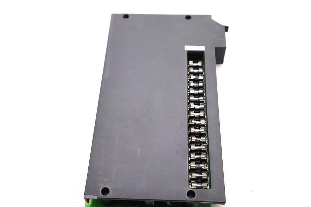 Used ALLEN BRADLEY 1771-0D16 SER B ISOLATED 120V AC OUTPUT #L-519