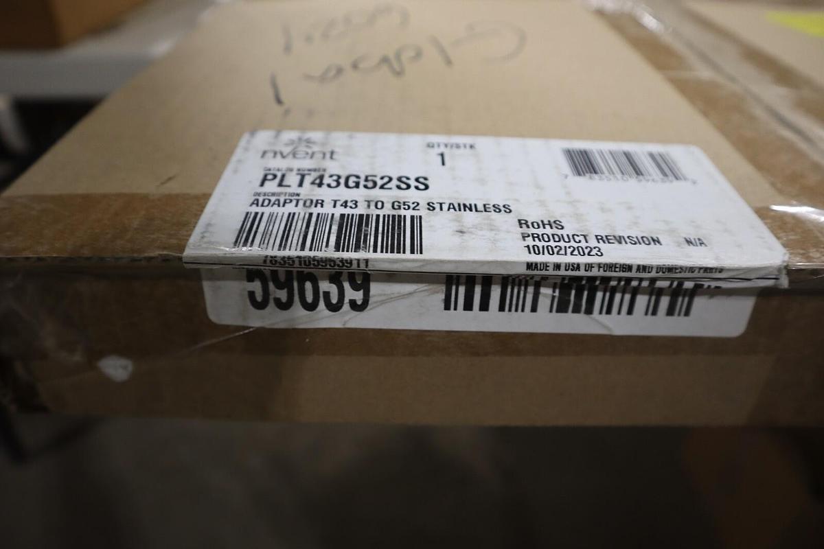 NEW Hoffman Nvent PLT43G52SS ADAPTOR T43 TO G52 STAINLESS STOCK G476
