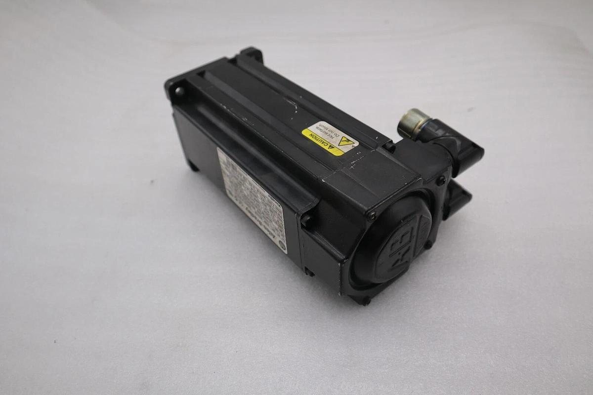 Used Allen Bradley MPL-A330P-MK74AA Series A Servo Motor STOCK 2293-D