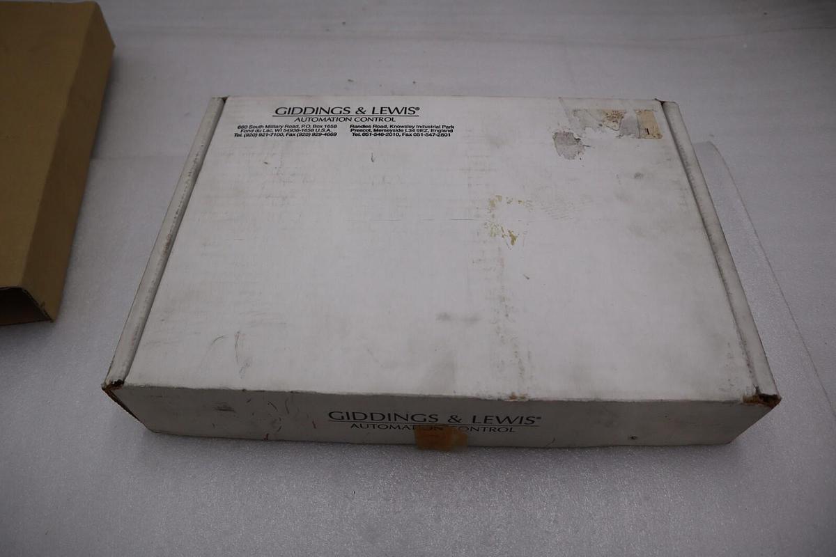 Used Giddings & Lewis 502-03840-23R2 PIC900 Programmable Industrial Computer New