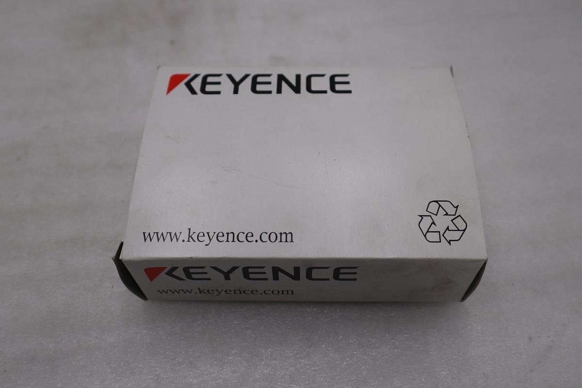 Used NEW OPEN BOX Keyence IL-1000+++ Sensor STOCK GF289A