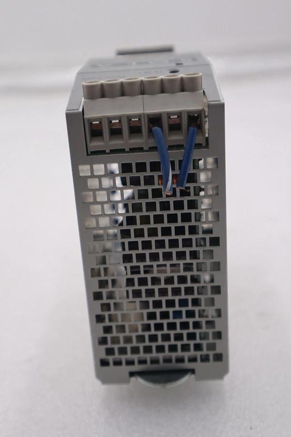 Used EMERSON SOLA SDN 2.5-24-100P POWER SUPPLY 115/230VAC STOCK #K-1889