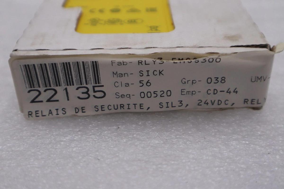 SICK RLY3-EMSS300 1099973 SAFETY RELAY NEW OPEN BOX STOCK K327A