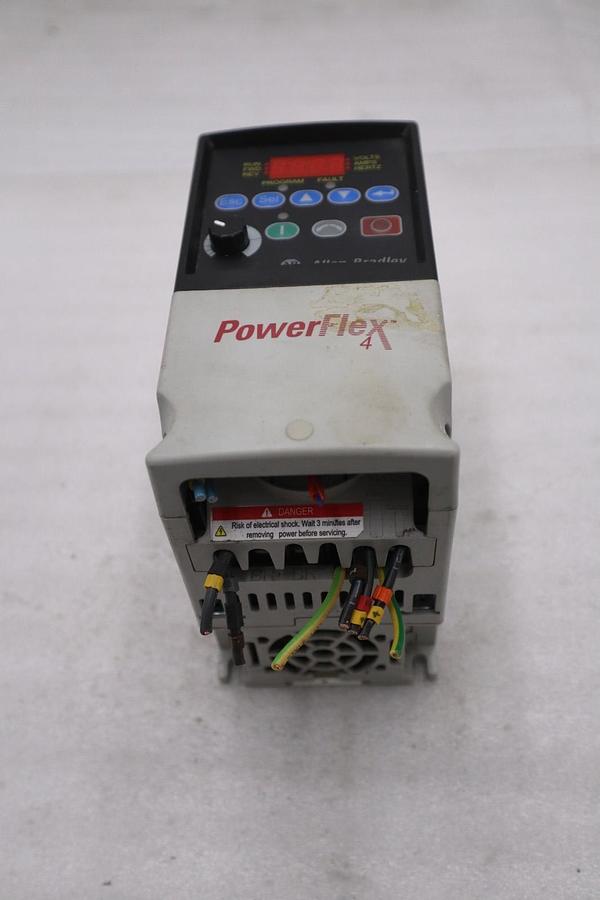 Used ALLEN-BRADLEY 22A-A4P5N114 Ser A PowerFlex4 AC Drive STOCK GF-2070A