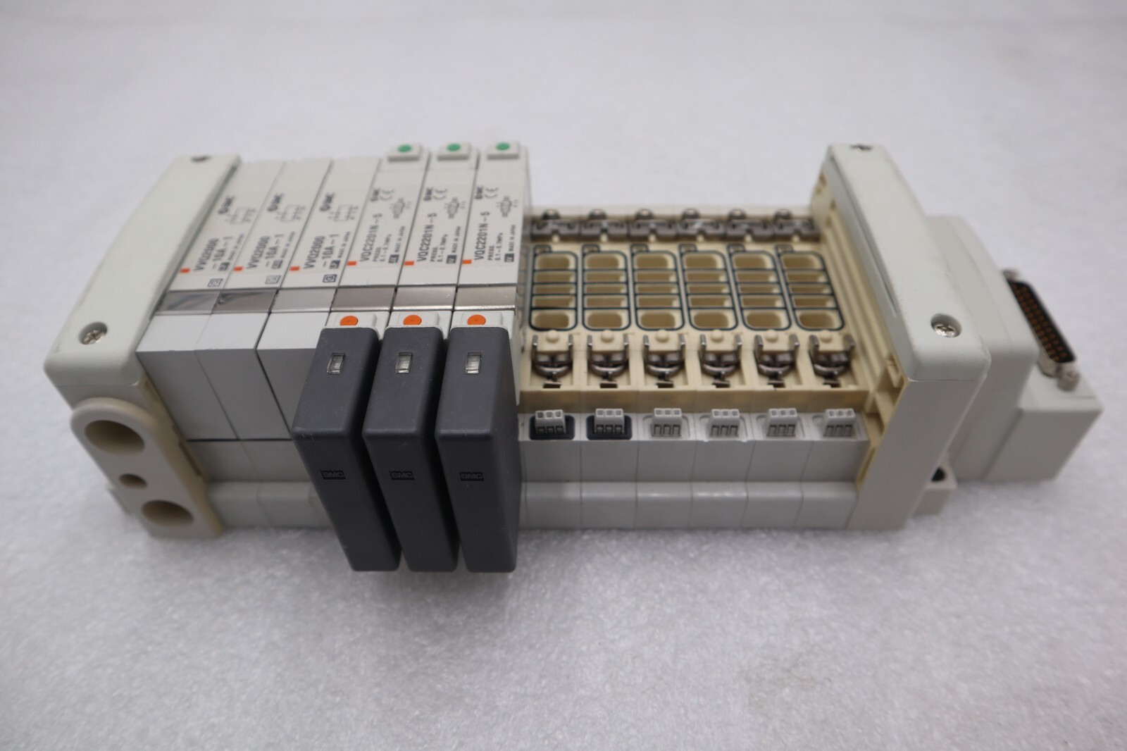 Used NEW SMC VV5QC21-12C6FD0-15-BABD5B3F-N Manifold STOCK K-2545