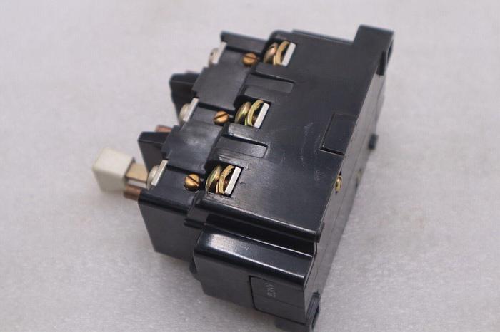 Allen-Bradley 815-B0V16 Series K Overload Relay Size 1 3-Relays STOCK K-3726