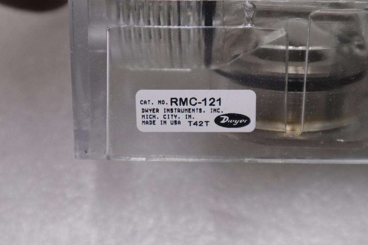 Dwyer RMC-121 RATE MASTER FLOWMETER SCFM AIR - NEW IN BOX - STOCK 865B