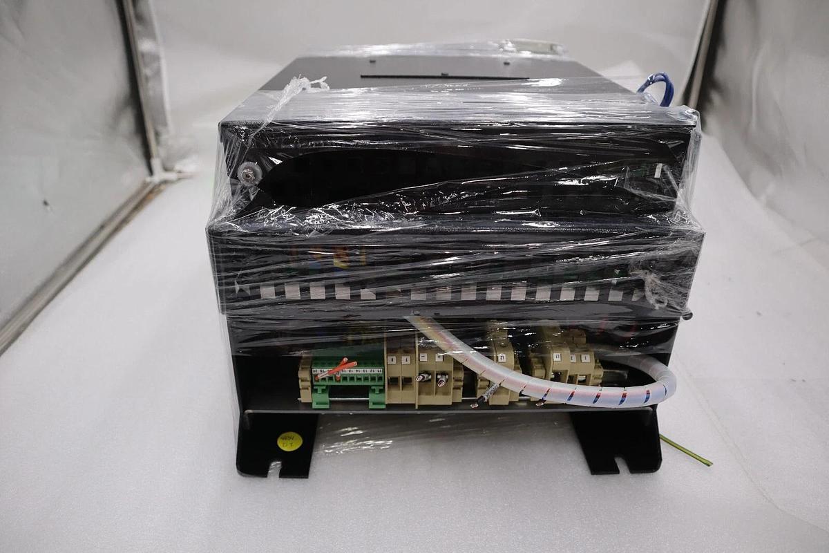 Used Avtron DC0001-1Z00-J Addvantage-32 Microprocessor Digital Dc Drive STOCK 1737B