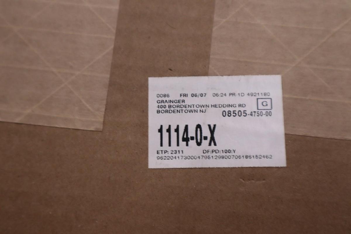 VORTEC 7725 Vortex Enclosure Cooler,1500 BtuH 13M186 NEW IN BOX STOCK GF-237