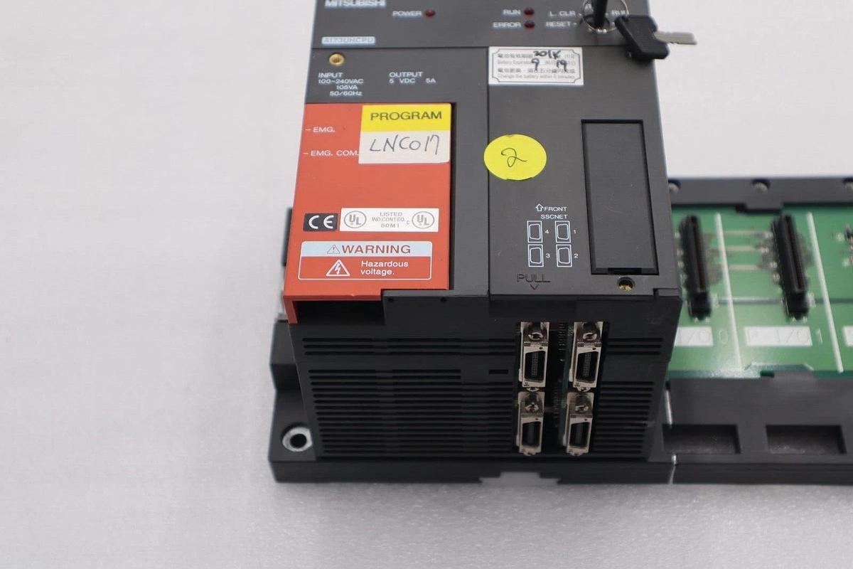 NEW MITSUBISHI A173UHCPU MOTION CONTROLLER W/ A178B-S1 8-SLOT BASE UNIT #L-701
