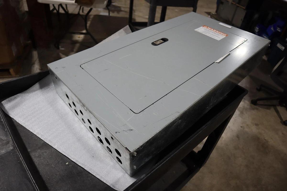 Used SIEMENS P1 250A 208Y/120V P1C30BL100ATST MAIN BEAKER STOCK HS47