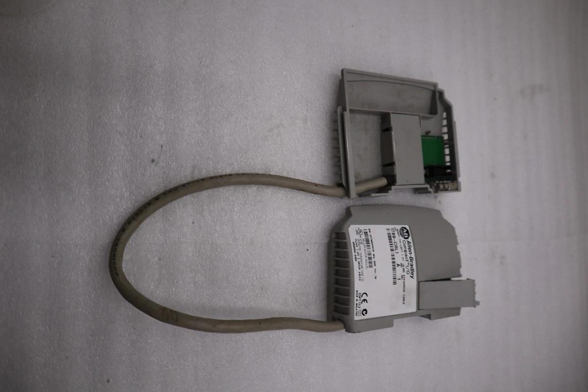 NEW OPEN BOX AB Allen Bradley 1769-CRL1 Right to Left Expansion Cable STK H1472A