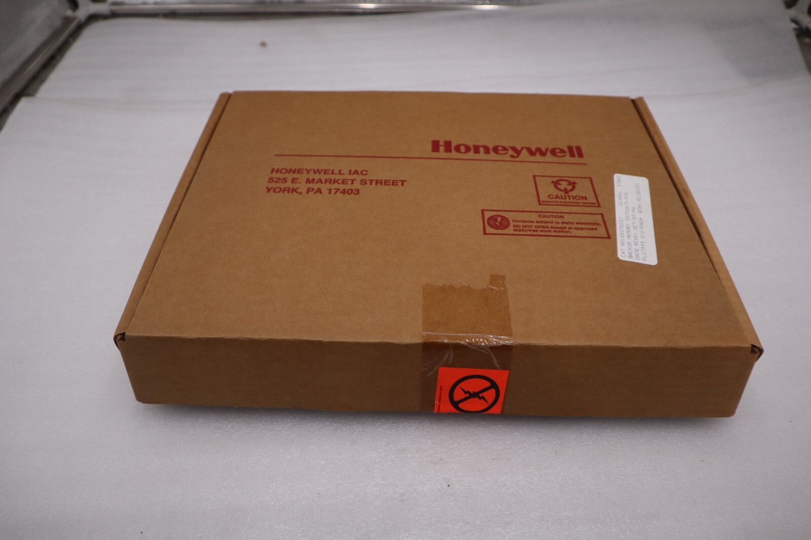Used NEW OPEN BOX Honeywell 30731673-501 Core Memory Card PLC Rack Circuit Board G611