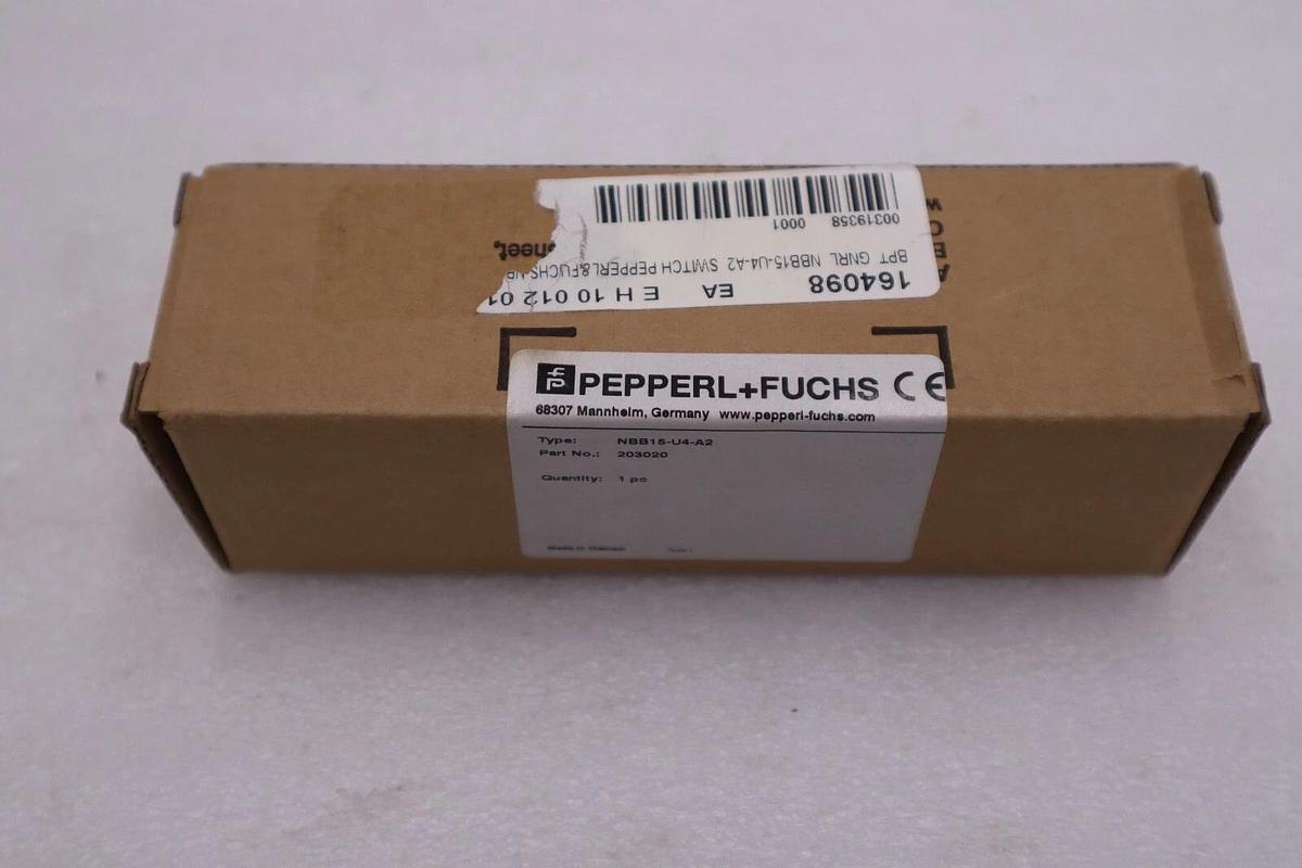 PEPPERL+FUCHS NBB15-U4-A2 203020 10-30VDC NEW UNIT STOCK G778A
