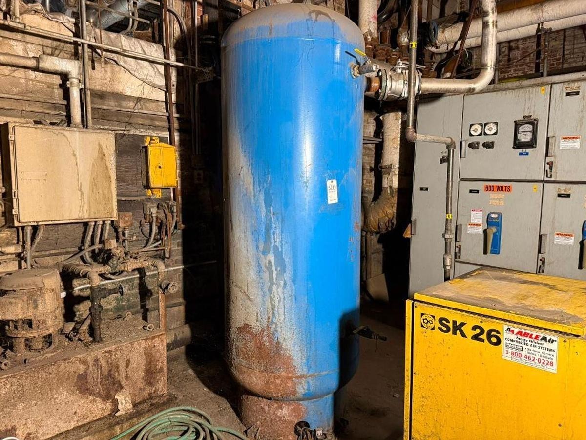 Used 400 GALLON AIR RECEIVING TANK NAT'L BOARD CERTIFIED