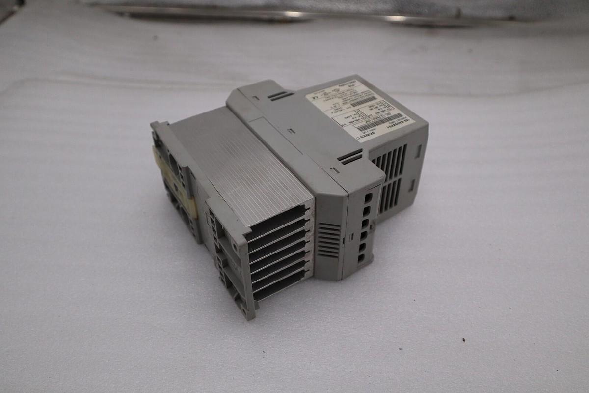 Used ALLEN BRADLEY 160-BA03NPS1 AC 1HP 380-460V-AC 0-240HZ DRIVE NEVER USED #H383A