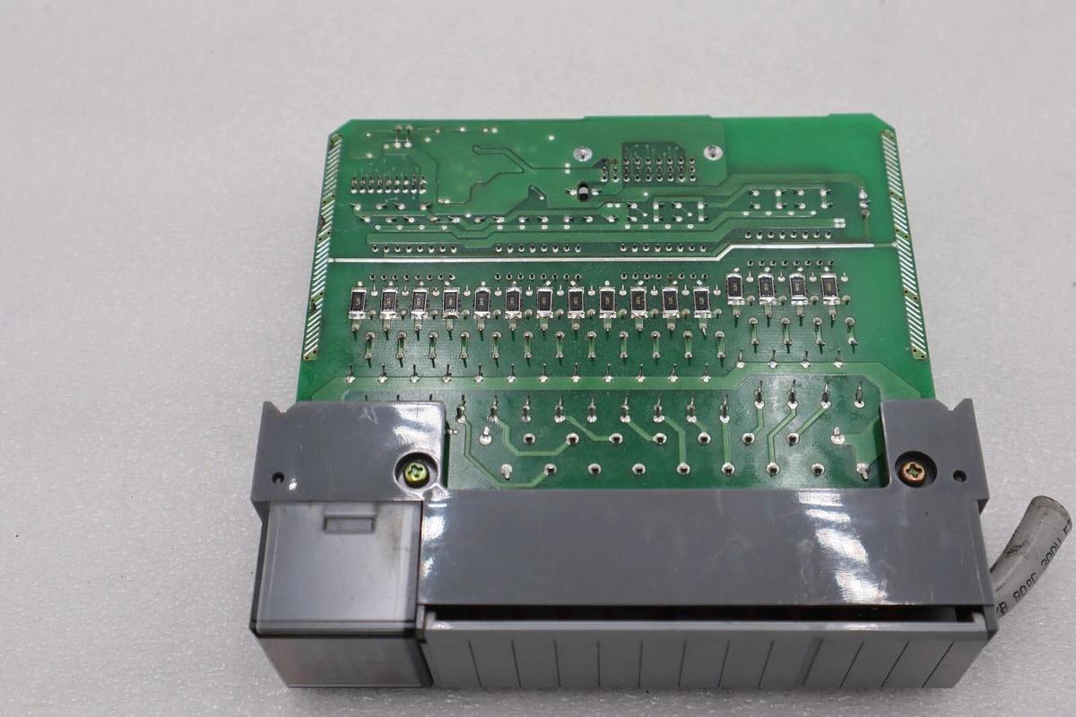 Used ALLEN BRADLEY 1746-IA16 SLC500 INPUT MODULE SER C STOCK #L-511