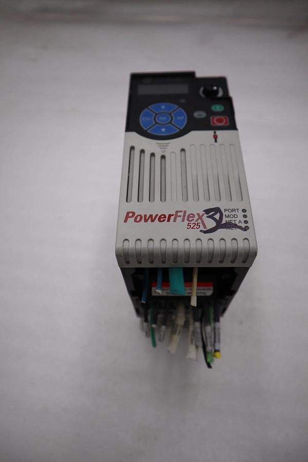 Used USED ALLEN BRADLEY 25B-D2P3N104 POWERFLEX 525 SER. A 1.0HP 25BD2P3N104 #H1403