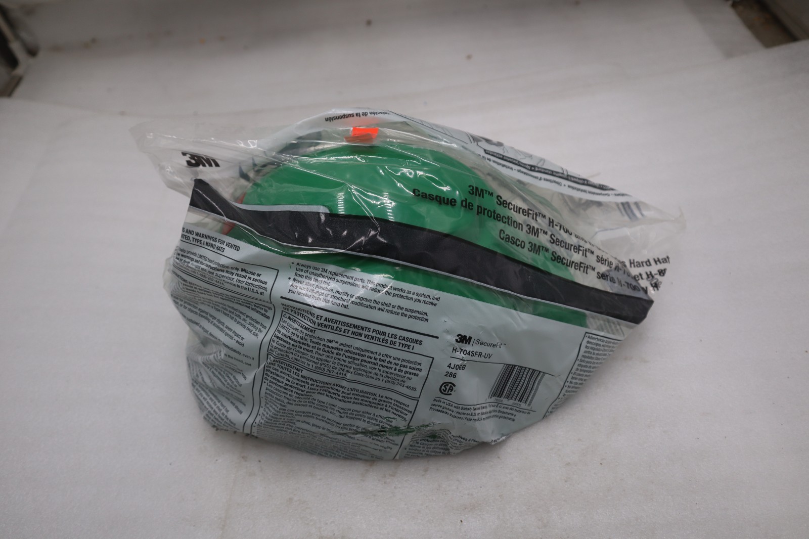 LOT OF 2 - 3M H-704Sfr-Uv Securefit(Tm) Hard Hat, Hdpe, 4 Point Ratchet - SGF87