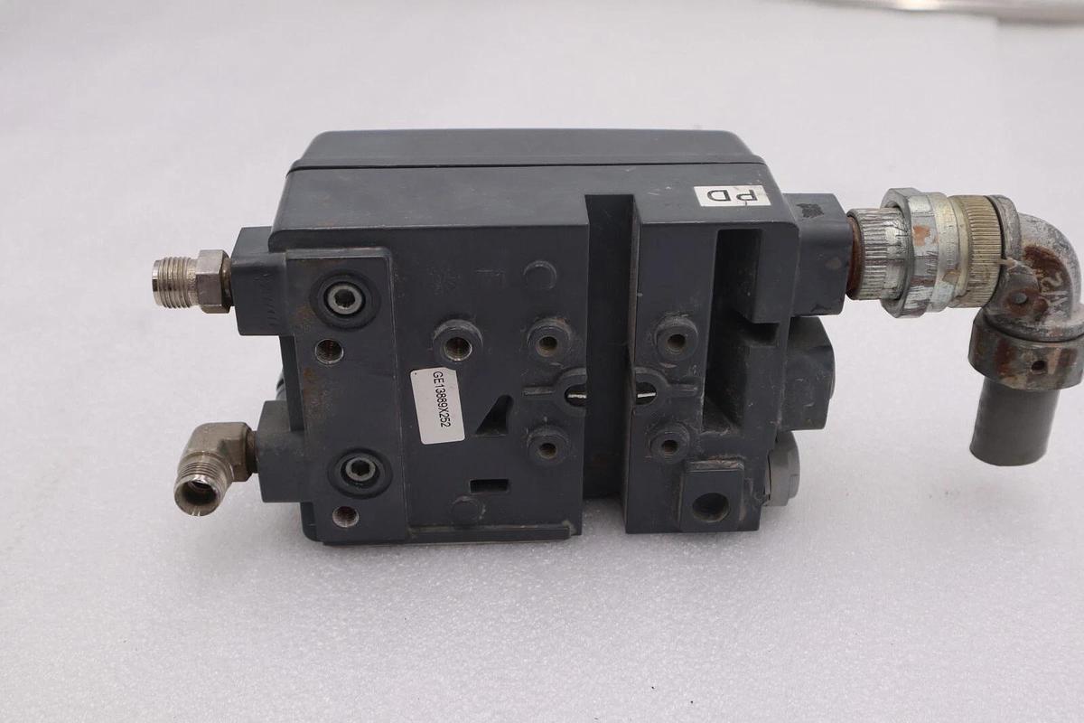 Used FISHER DVC 2000 FIELDVUE INSTRUMENTS STOCK K-213A