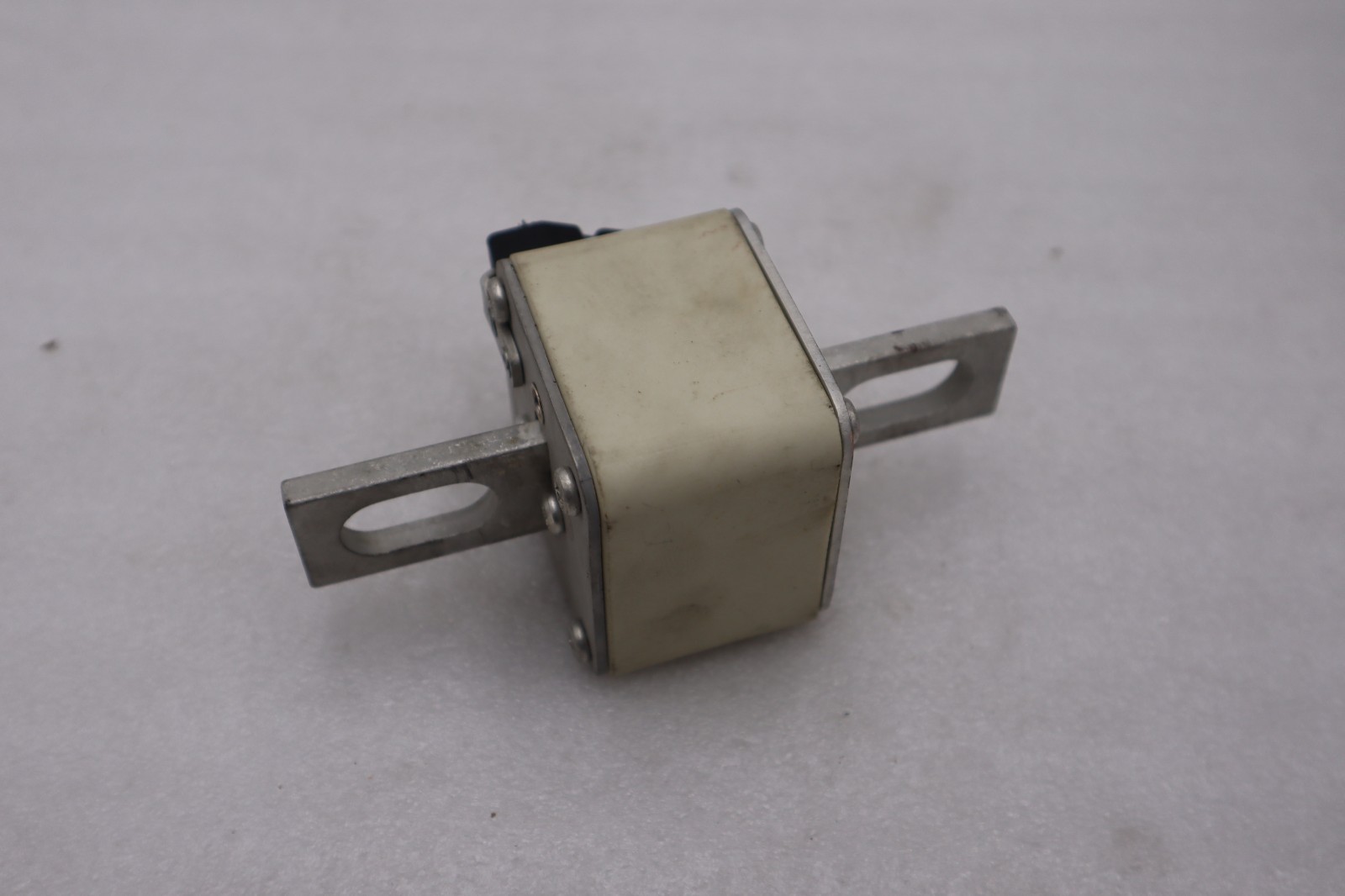 BUSSMAN 170M5660 FUSE 500 A, 660-700 V - STOCK GF584A