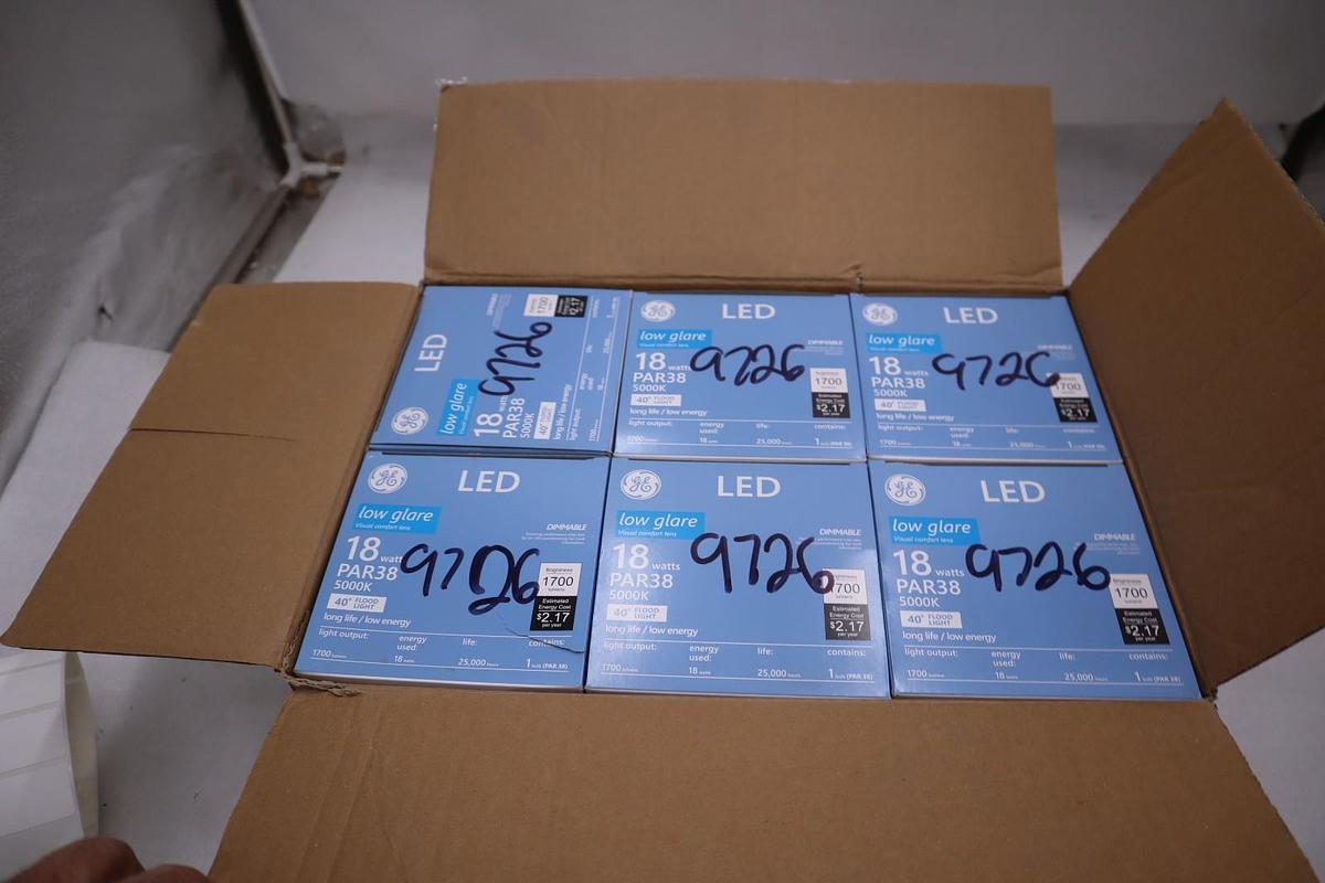 BOX OF 6 - LED Dimmable Low Glare 18 Watts PAR38 5000K Long Life - STOCK GF879