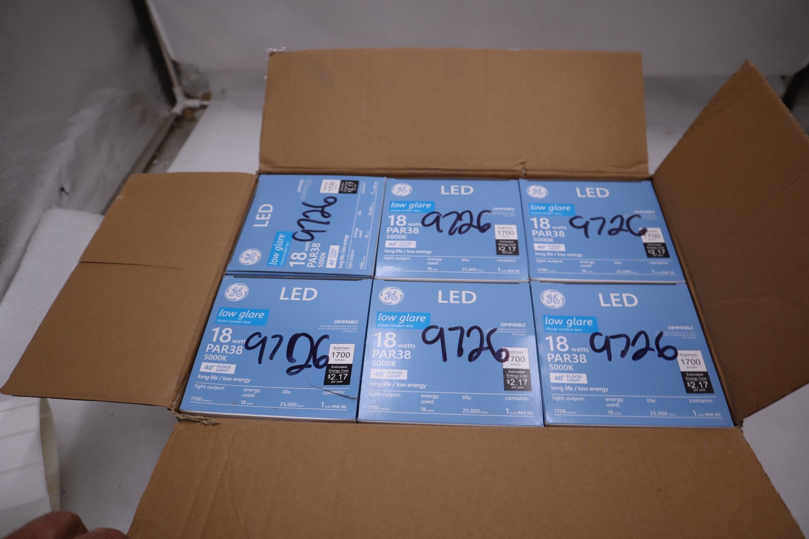 BOX OF 6 - LED Dimmable Low Glare 18 Watts PAR38 5000K Long Life - STOCK GF879