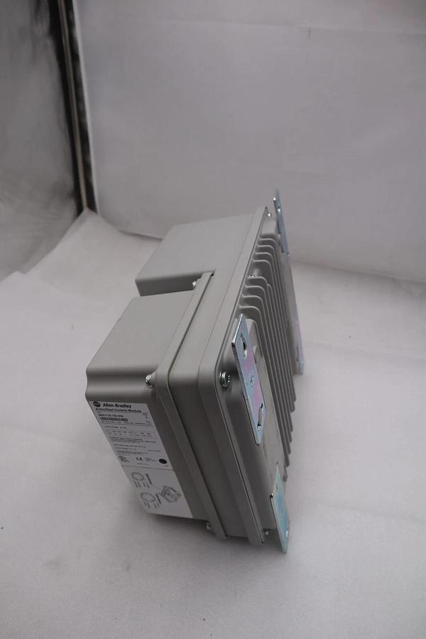 ALLEN BRADLEY 280D-F12Z-10B-CRW STARTER DEVICENET IP67/NEMA 4 STOCK 4726