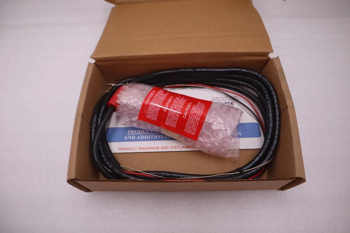NEW OPEN BOX FIREYE 48PT2-9003 IFRA-RED SCANNER 8’ LEADS 90 DEG HEAD K319A