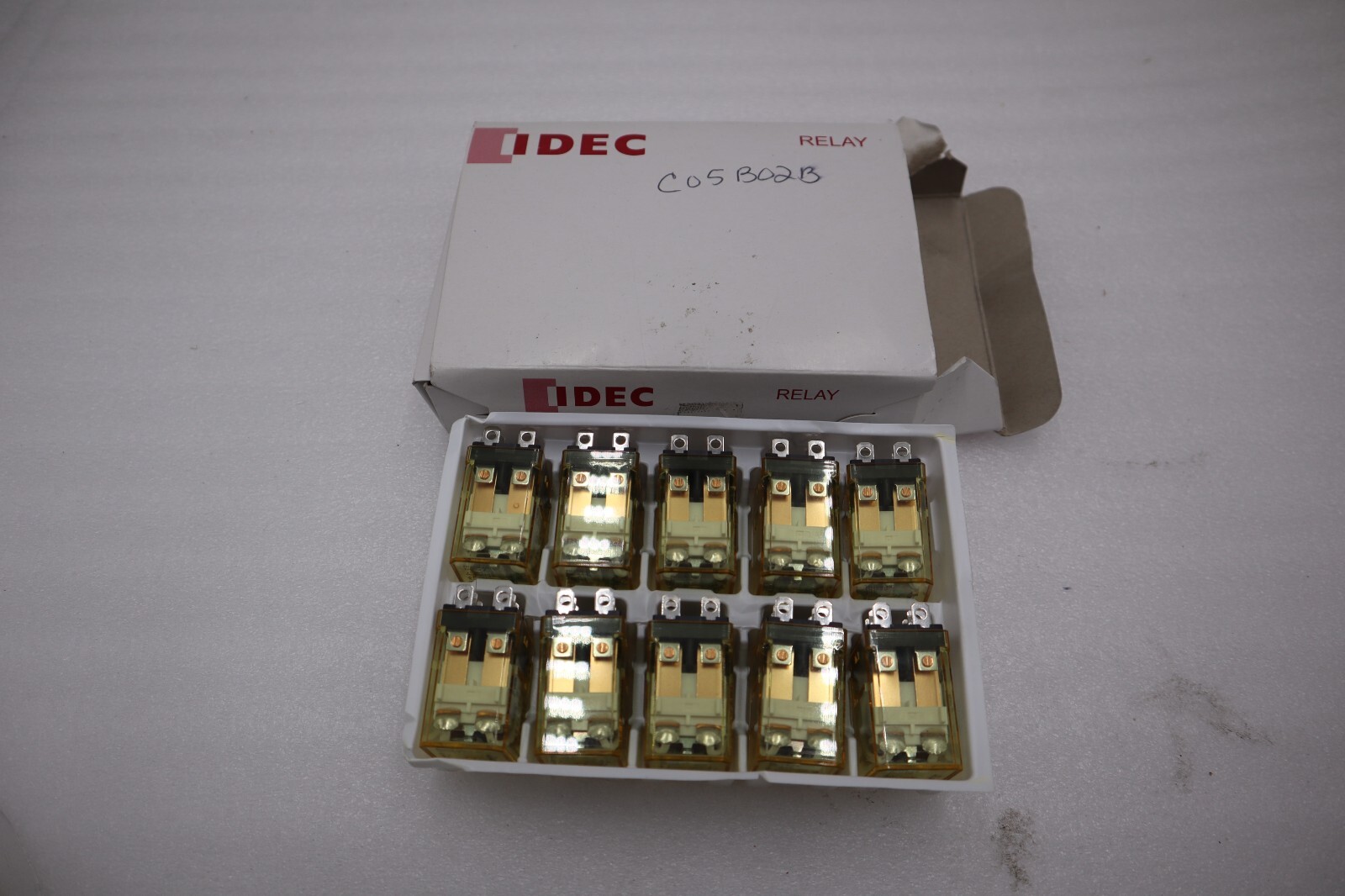 BOX OF 10 - IDEC RH2B-UL DC24V 24VDC Power Relay 8Pins STOCK H409A