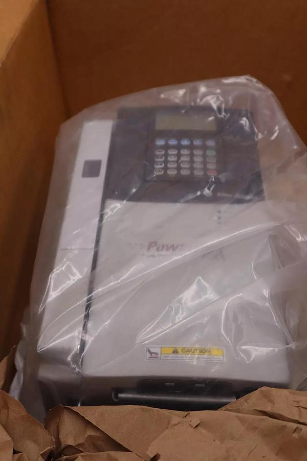 NEW ALLEN BRADLEY POWERFLEX 700S VFD 20DD022A3EYNA6DCL 15HP STOCK 2921