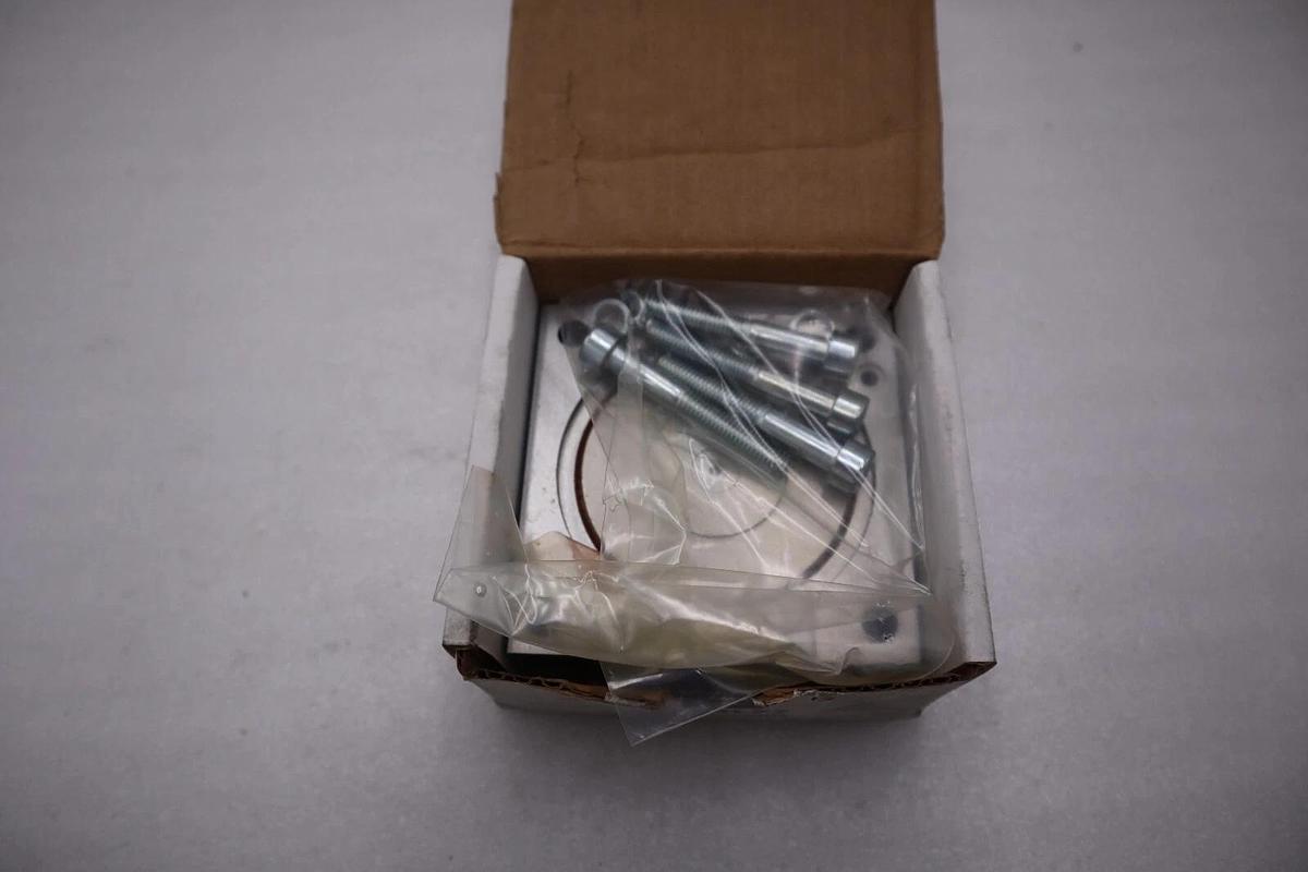 NEW IN BOX ROSS CONTROLS 2384L77 PB ADAPTER KIT STOCK H151