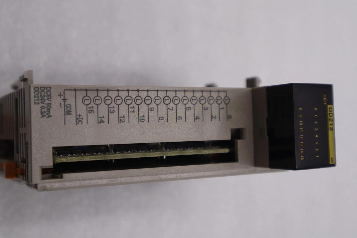 Used OMRON OUTPUT UNIT CQM1-0D212 STOCK L-510-C