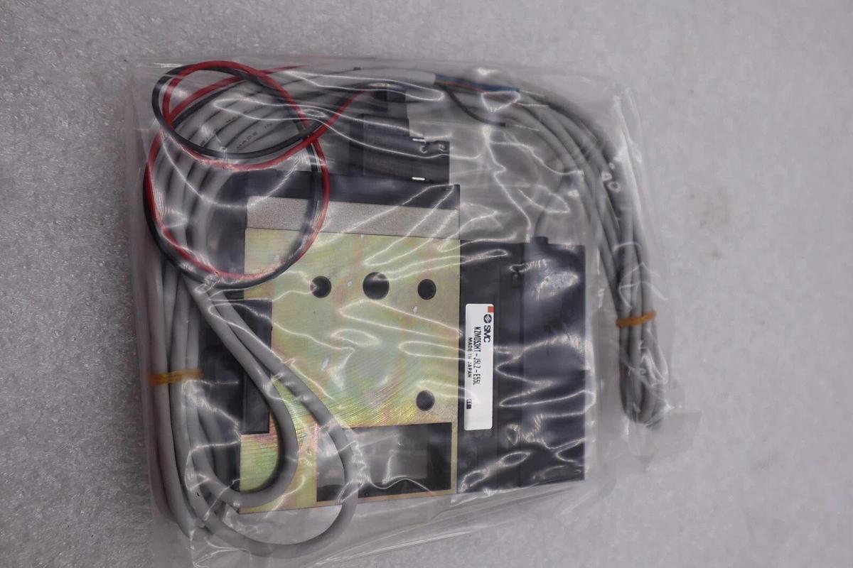 Used SMC vacuum generator NZM053HT-J5LZ-E55L, New in Box STOCK K-2413