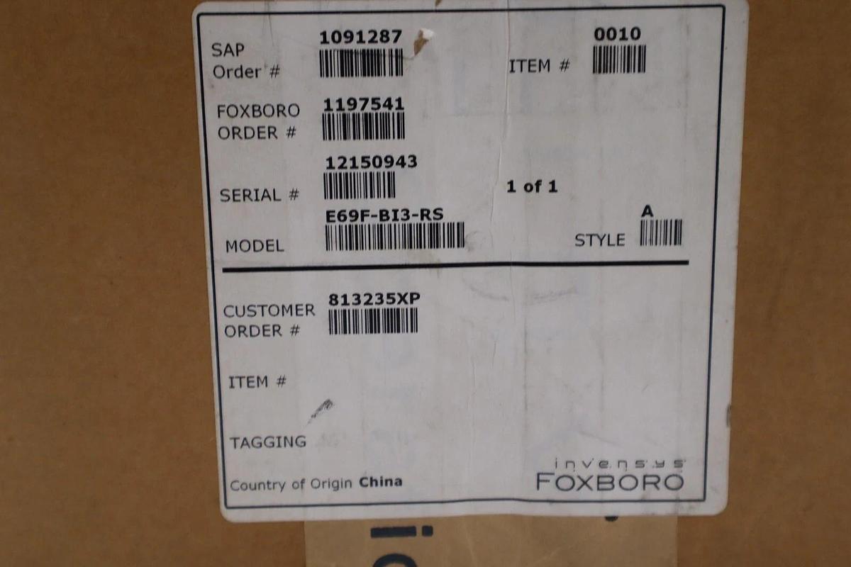 Used FOXBORO E69FB13RS AIR CONVERTER / PRESSURE REGULATOR B182C8N2LB STOCK #1703